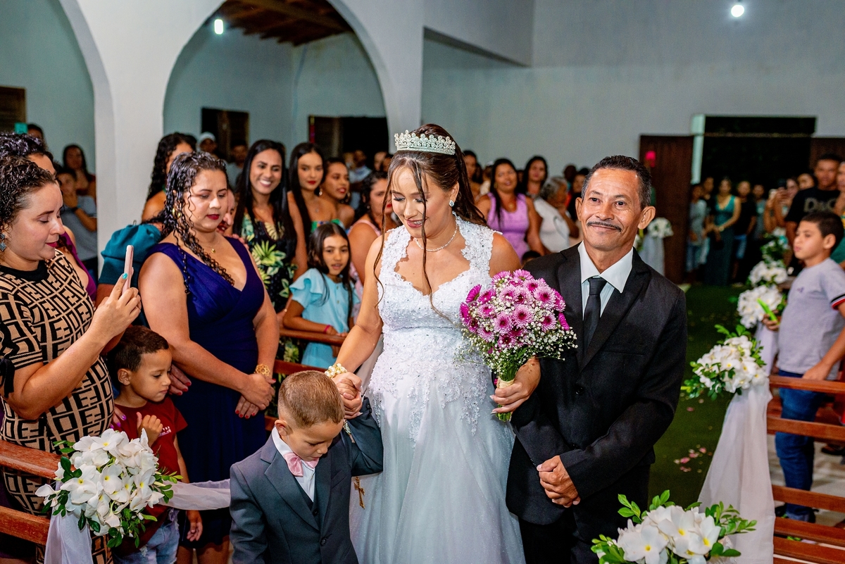 #Casamento
#Noiva
#Noivo
#Amor
#Felicidade
#Casal
#DiaDoCasamento
#Cerimônia
#FestaDeCasamento
#VotosDeCasamento
#CelebrandoOAmor
#CasamentoDosSonhos