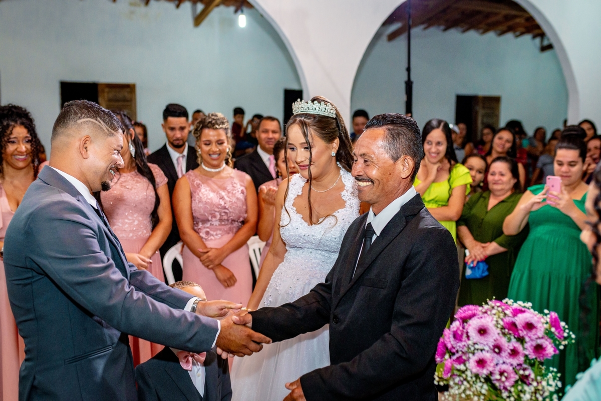 #Casamento
#Noiva
#Noivo
#Amor
#Felicidade
#Casal
#DiaDoCasamento
#Cerimônia
#FestaDeCasamento
#VotosDeCasamento
#CelebrandoOAmor
#CasamentoDosSonhos