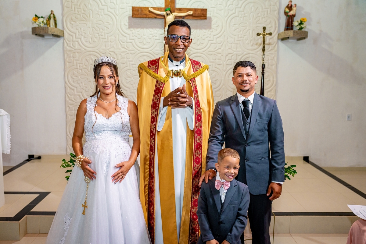 #Casamento
#Noiva
#Noivo
#Amor
#Felicidade
#Casal
#DiaDoCasamento
#Cerimônia
#FestaDeCasamento
#VotosDeCasamento
#CelebrandoOAmor
#CasamentoDosSonhos