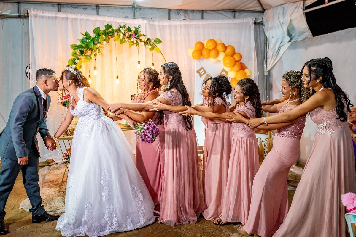 #Casamento
#Noiva
#Noivo
#Amor
#Felicidade
#Casal
#DiaDoCasamento
#Cerimônia
#FestaDeCasamento
#VotosDeCasamento
#CelebrandoOAmor
#CasamentoDosSonhos