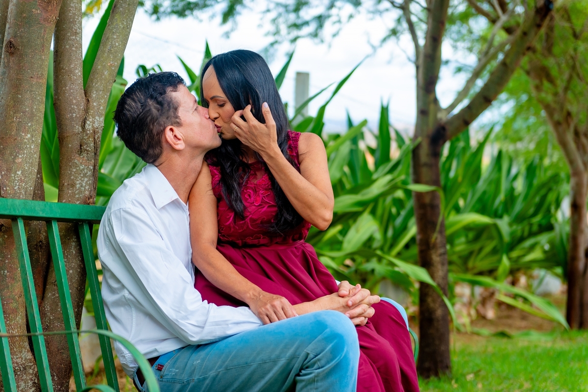 vensaio fotográfico de  casal pré casamento, fotos de casai