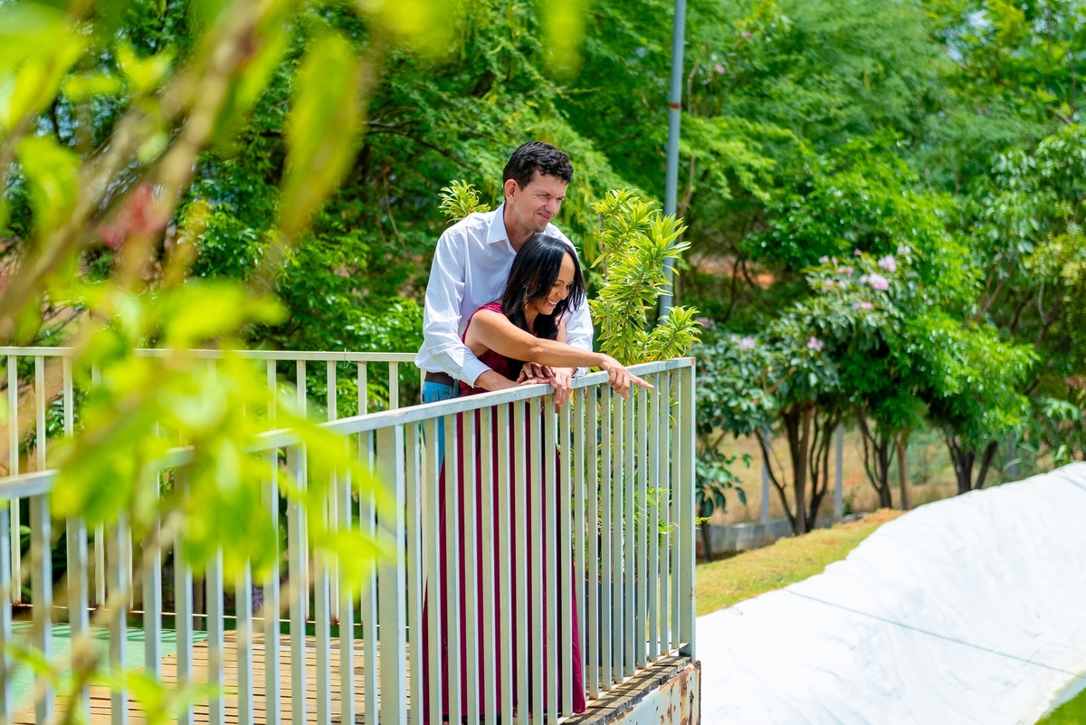 ensaio fotográfico de  casal pré casamento, fotos de casais