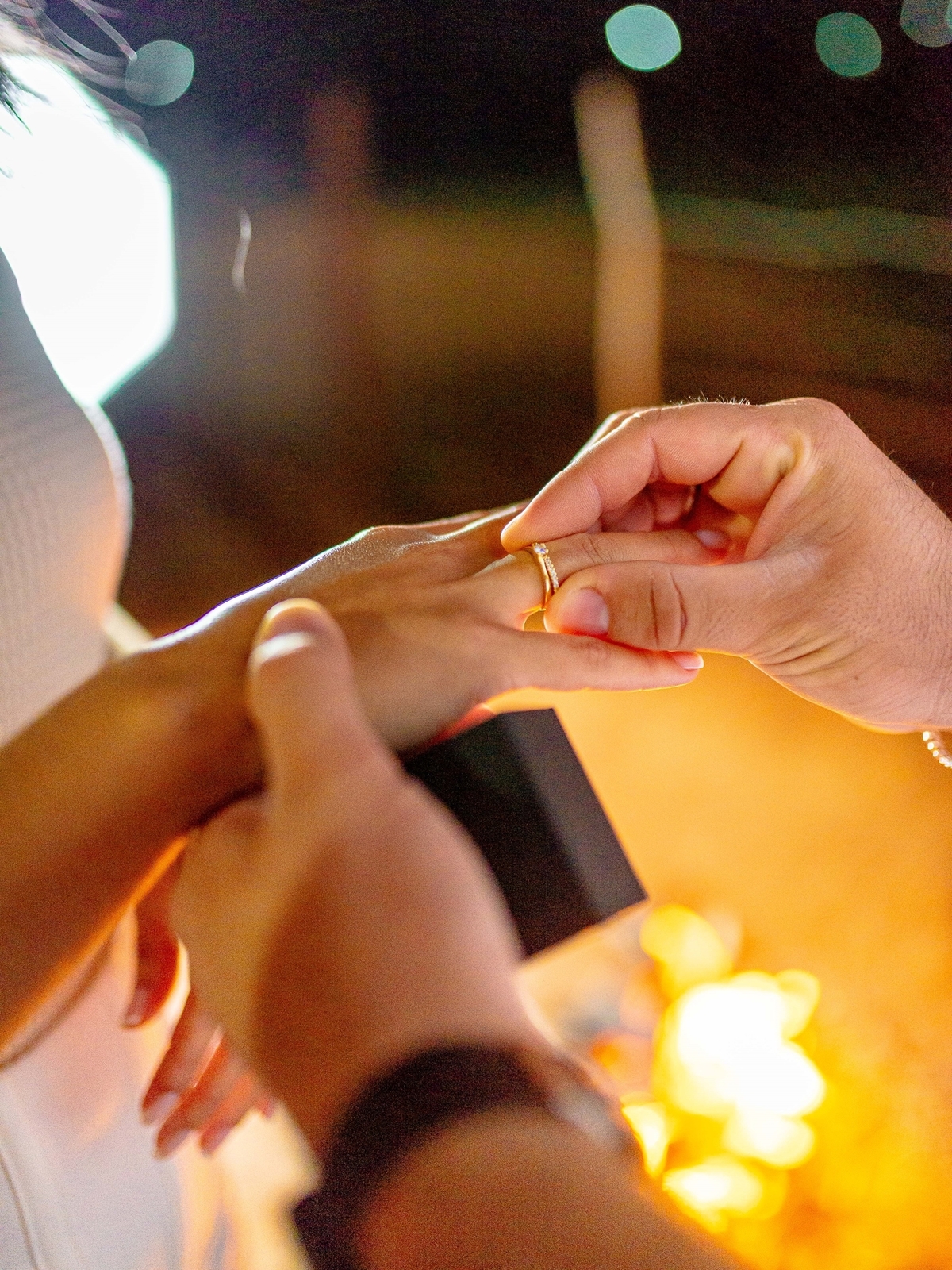 #Casamento #CasamentoDosSonhos #Noiva #Noivo #Amor #Felicidade #Cerimônia #Celebração #CasamentoPerfeito #VestidoDeNoiva #TernoDoNoivo #Aliança #AmorEterno #Casal #Família #UniãodeAlmas #MomentoMágico #JuntosParaSempre #FestaDeCasamento #CasamentoRomântic