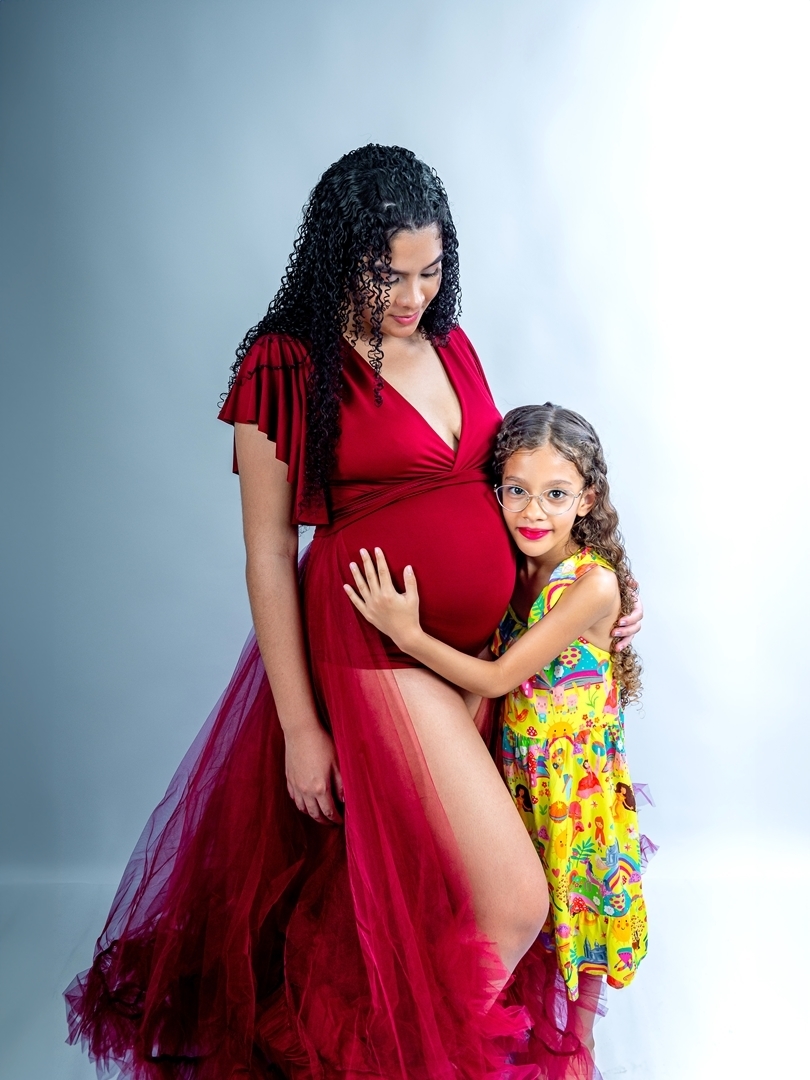 #EnsaioGestante #Maternidade #AmorMaterno #Barriguda #Gravidez #FotografiaGestante #MomentoMágico #Expectativa #Família #FuturoPapai #FuturaMamãe #AmorIncondicional #BebêàCaminho #VidaNova #Emoção #Vínculo #BarrigaDeGrávida #AmorEmGestação #EnsaioFotográf