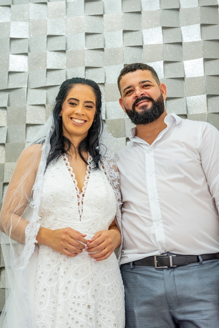 #Casamento #CasamentoDosSonhos #Noiva #Noivo #Amor #Felicidade #Cerimônia #Celebração #CasamentoPerfeito #VestidoDeNoiva #TernoDoNoivo #Aliança #AmorEterno #Casal #Família #UniãodeAlmas #MomentoMágico #JuntosParaSempre #FestaDeCasamento #CasamentoRomântic