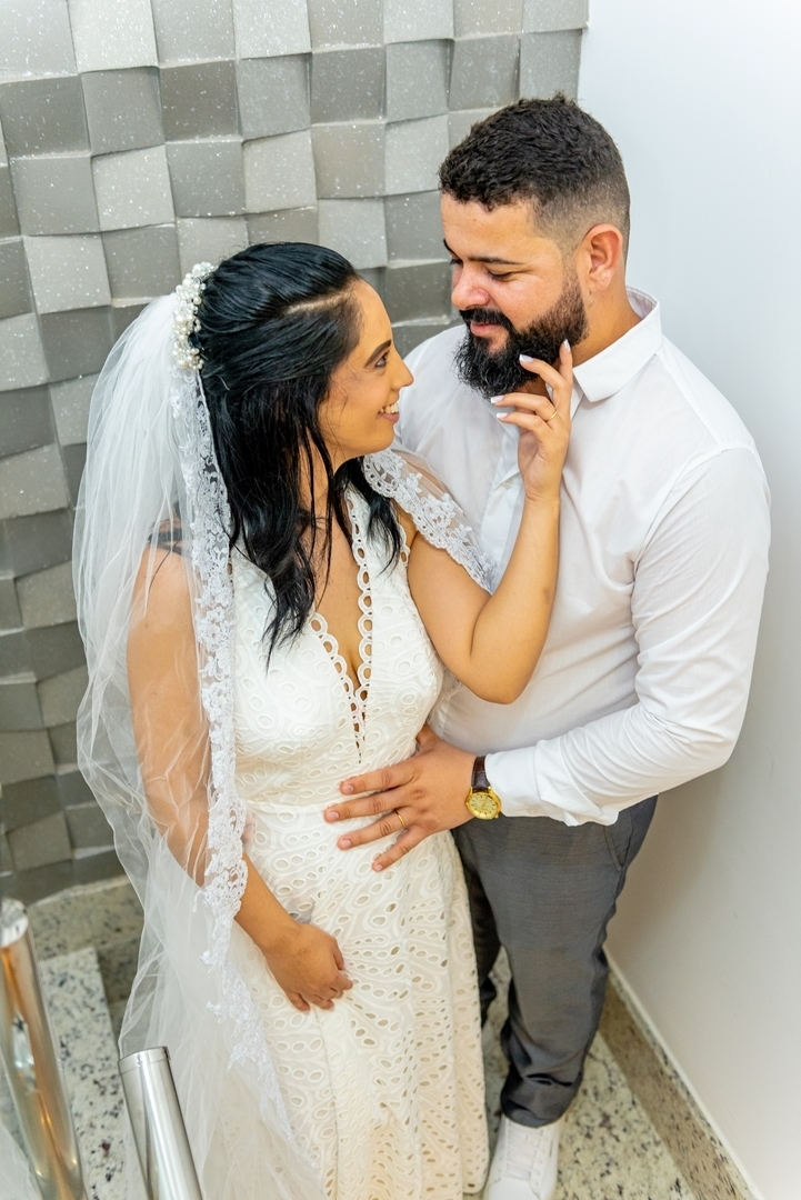 #Casamento #CasamentoDosSonhos #Noiva #Noivo #Amor #Felicidade #Cerimônia #Celebração #CasamentoPerfeito #VestidoDeNoiva #TernoDoNoivo #Aliança #AmorEterno #Casal #Família #UniãodeAlmas #MomentoMágico #JuntosParaSempre #FestaDeCasamento #CasamentoRomântic