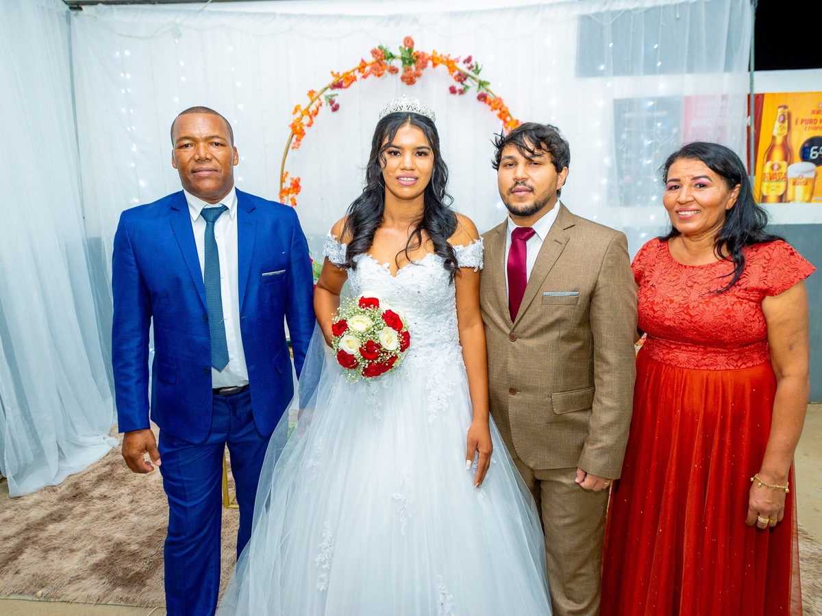 fotografia de casamento, casamento, amor, cerimônia, recepção, álbum de casamento, fotógrafo de casamento, momento especial, memórias, romance, felicidade, compromisso, celebração, união, eternidade