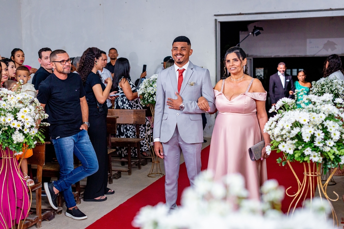 #CasamentoDosSonhos #PlanejamentoDeCasamento #DecoraçãoDeCasamento #VestidoDeNoiva #BuffetParaCasamento #CerimôniaDeCasamento #InspiraçãoParaCasamento #CasamentoElegante #DicasDeCasamento #OrganizaçãoDeCasamento #CasamentoPerfeito #Noiva2024 #CasamentoCom