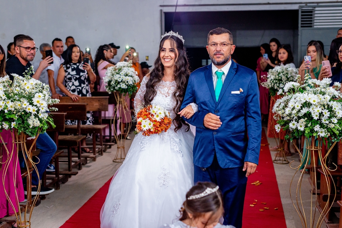 #CasamentoDosSonhos #PlanejamentoDeCasamento #DecoraçãoDeCasamento #VestidoDeNoiva #BuffetParaCasamento #CerimôniaDeCasamento #InspiraçãoParaCasamento #CasamentoElegante #DicasDeCasamento #OrganizaçãoDeCasamento #CasamentoPerfeito #Noiva2024 #CasamentoCom