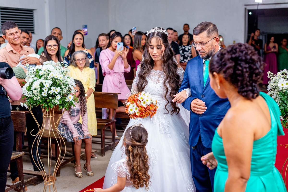 #CasamentoDosSonhos #PlanejamentoDeCasamento #DecoraçãoDeCasamento #VestidoDeNoiva #BuffetParaCasamento #CerimôniaDeCasamento #InspiraçãoParaCasamento #CasamentoElegante #DicasDeCasamento #OrganizaçãoDeCasamento #CasamentoPerfeito #Noiva2024 #CasamentoCom