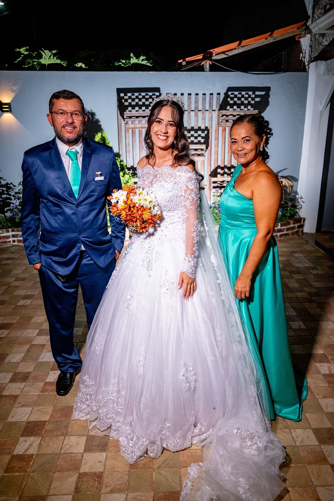 #CasamentoDosSonhos #PlanejamentoDeCasamento #DecoraçãoDeCasamento #VestidoDeNoiva #BuffetParaCasamento #CerimôniaDeCasamento #InspiraçãoParaCasamento #CasamentoElegante #DicasDeCasamento #OrganizaçãoDeCasamento #CasamentoPerfeito #Noiva2024 #CasamentoCom