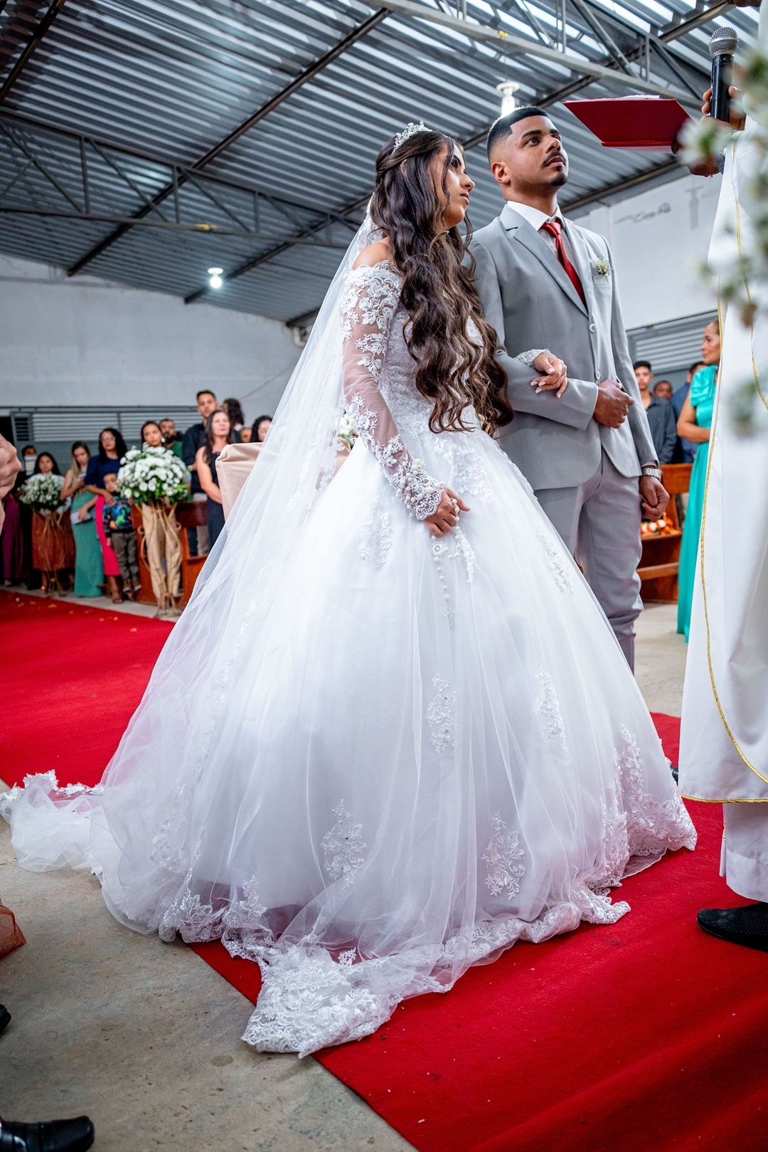 #CasamentoDosSonhos #PlanejamentoDeCasamento #DecoraçãoDeCasamento #VestidoDeNoiva #BuffetParaCasamento #CerimôniaDeCasamento #InspiraçãoParaCasamento #CasamentoElegante #DicasDeCasamento #OrganizaçãoDeCasamento #CasamentoPerfeito #Noiva2024 #CasamentoCom