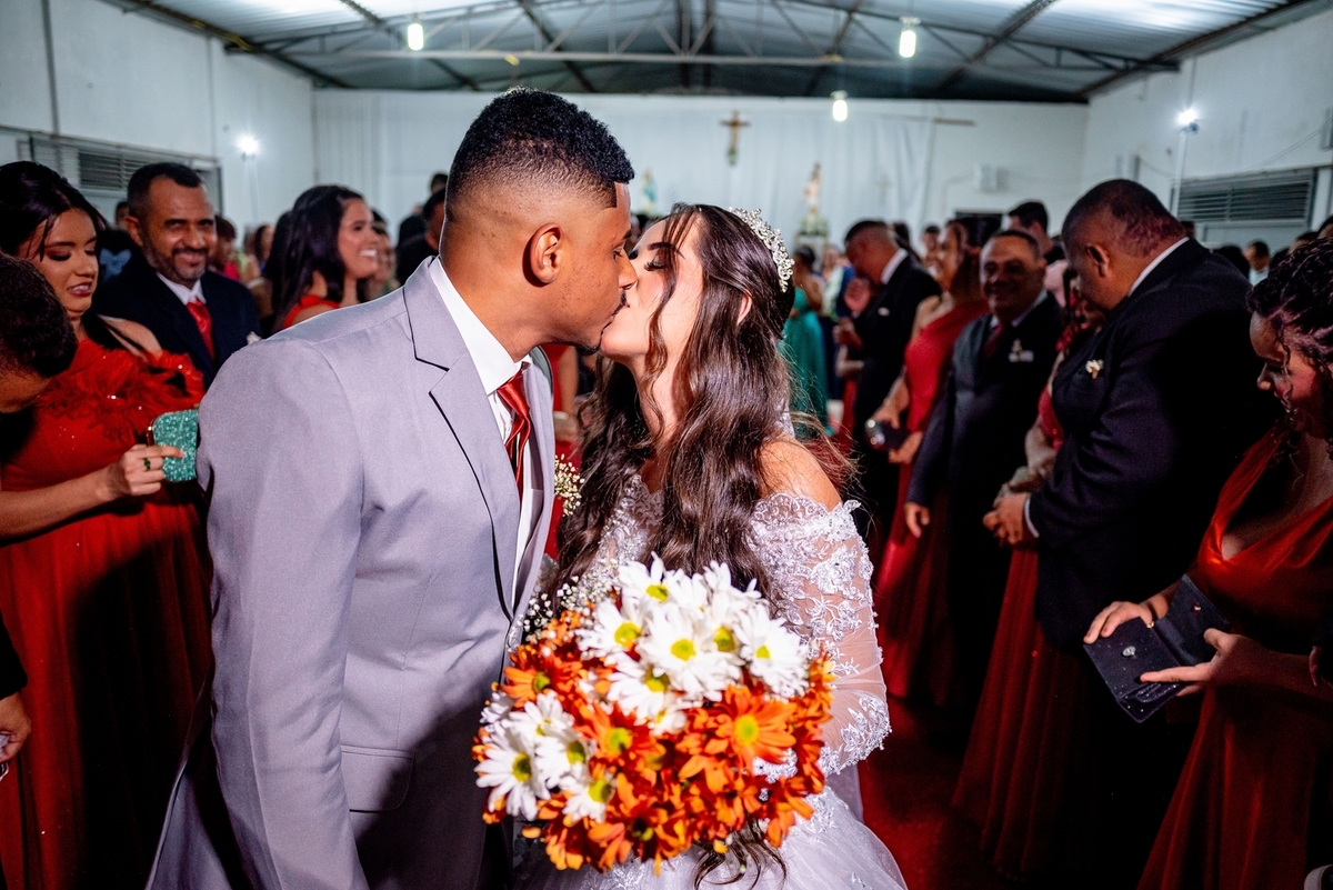 #CasamentoDosSonhos #PlanejamentoDeCasamento #DecoraçãoDeCasamento #VestidoDeNoiva #BuffetParaCasamento #CerimôniaDeCasamento #InspiraçãoParaCasamento #CasamentoElegante #DicasDeCasamento #OrganizaçãoDeCasamento #CasamentoPerfeito #Noiva2024 #CasamentoCom