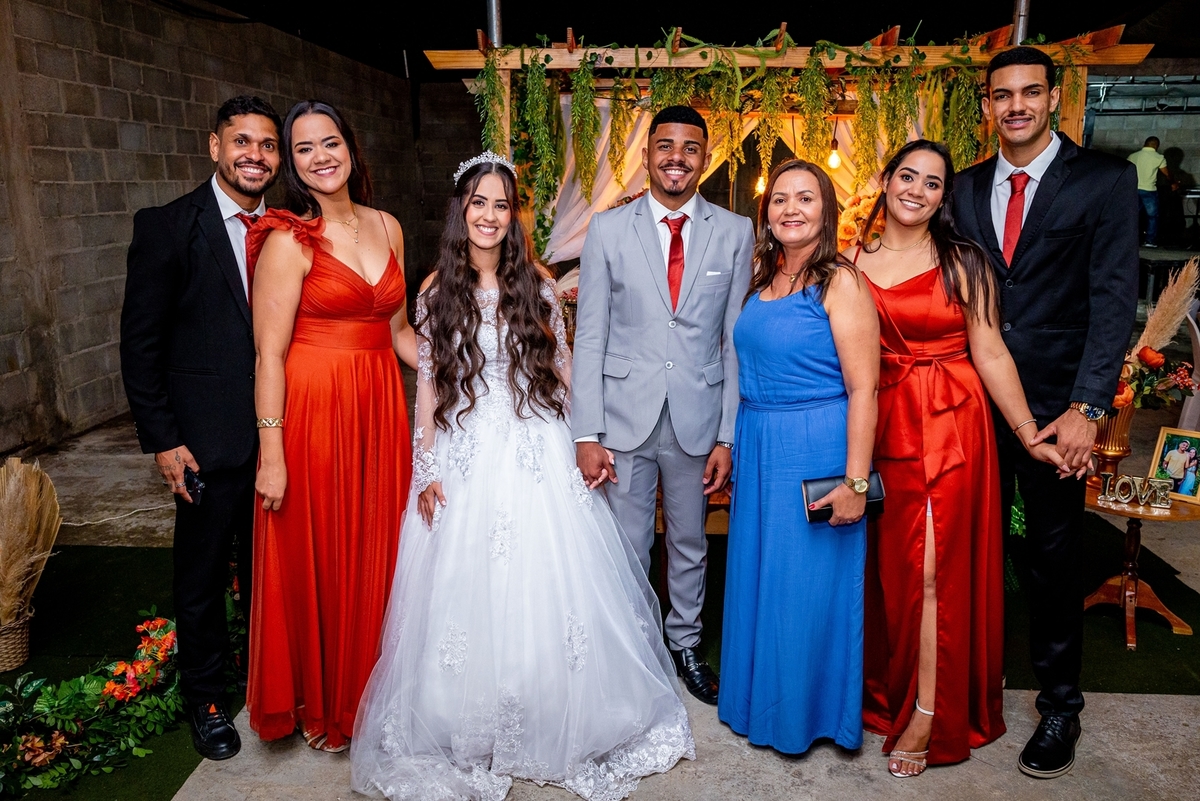 #CasamentoDosSonhos #PlanejamentoDeCasamento #DecoraçãoDeCasamento #VestidoDeNoiva #BuffetParaCasamento #CerimôniaDeCasamento #InspiraçãoParaCasamento #CasamentoElegante #DicasDeCasamento #OrganizaçãoDeCasamento #CasamentoPerfeito #Noiva2024 #CasamentoCom