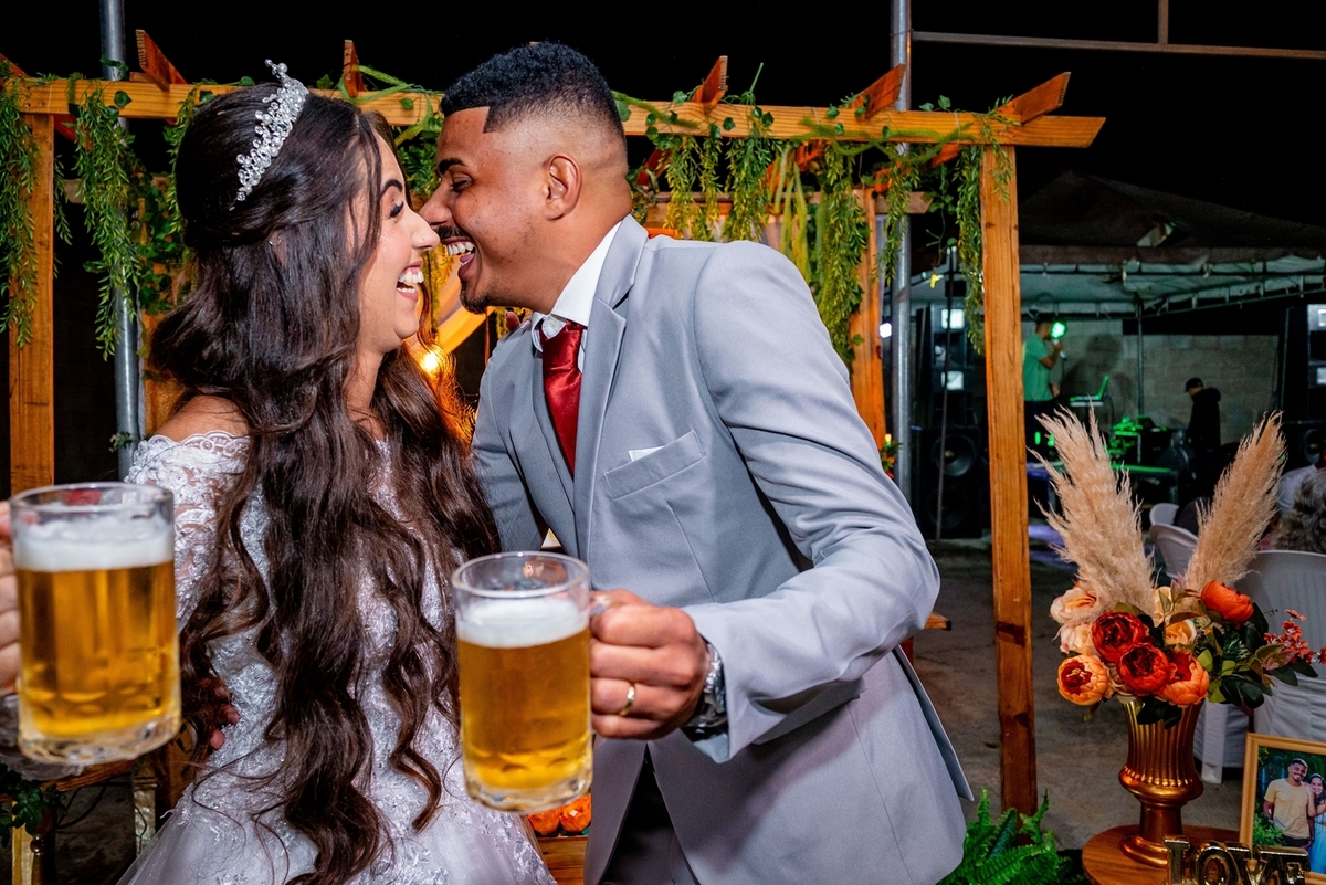 #CasamentoDosSonhos #PlanejamentoDeCasamento #DecoraçãoDeCasamento #VestidoDeNoiva #BuffetParaCasamento #CerimôniaDeCasamento #InspiraçãoParaCasamento #CasamentoElegante #DicasDeCasamento #OrganizaçãoDeCasamento #CasamentoPerfeito #Noiva2024 #CasamentoCom