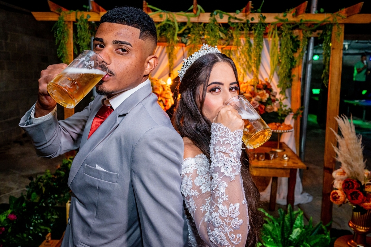 #CasamentoDosSonhos #PlanejamentoDeCasamento #DecoraçãoDeCasamento #VestidoDeNoiva #BuffetParaCasamento #CerimôniaDeCasamento #InspiraçãoParaCasamento #CasamentoElegante #DicasDeCasamento #OrganizaçãoDeCasamento #CasamentoPerfeito #Noiva2024 #CasamentoCom