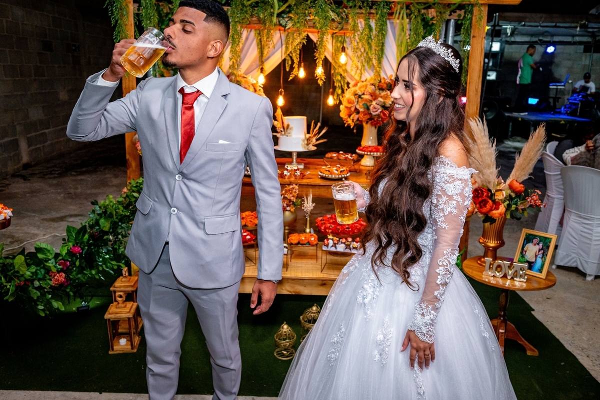 #CasamentoDosSonhos #PlanejamentoDeCasamento #DecoraçãoDeCasamento #VestidoDeNoiva #BuffetParaCasamento #CerimôniaDeCasamento #InspiraçãoParaCasamento #CasamentoElegante #DicasDeCasamento #OrganizaçãoDeCasamento #CasamentoPerfeito #Noiva2024 #CasamentoCom