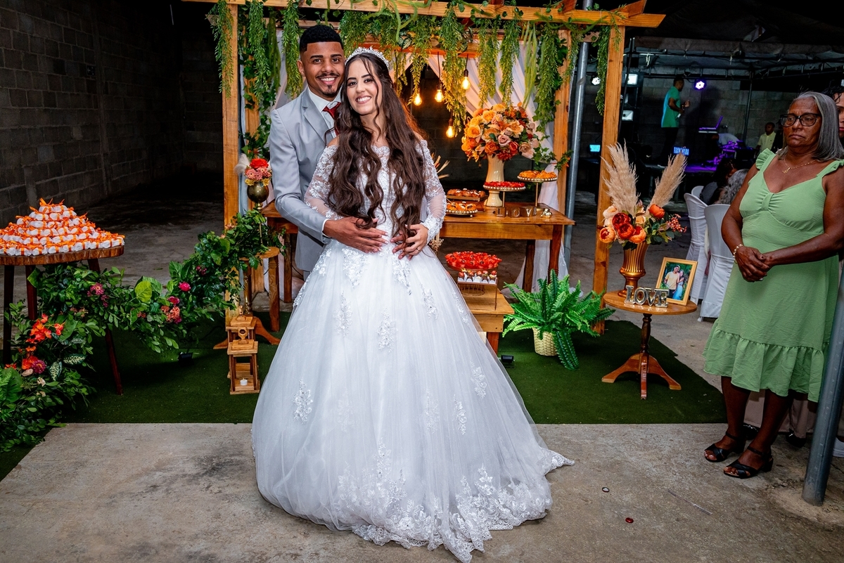 #CasamentoDosSonhos #PlanejamentoDeCasamento #DecoraçãoDeCasamento #VestidoDeNoiva #BuffetParaCasamento #CerimôniaDeCasamento #InspiraçãoParaCasamento #CasamentoElegante #DicasDeCasamento #OrganizaçãoDeCasamento #CasamentoPerfeito #Noiva2024 #CasamentoCom