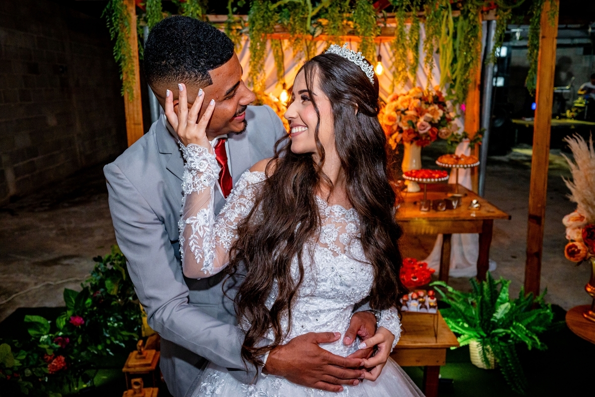 #CasamentoDosSonhos #PlanejamentoDeCasamento #DecoraçãoDeCasamento #VestidoDeNoiva #BuffetParaCasamento #CerimôniaDeCasamento #InspiraçãoParaCasamento #CasamentoElegante #DicasDeCasamento #OrganizaçãoDeCasamento #CasamentoPerfeito #Noiva2024 #CasamentoCom