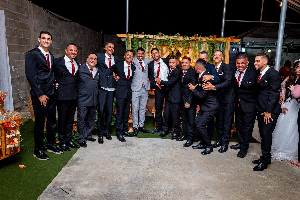 #CasamentoDosSonhos #PlanejamentoDeCasamento #DecoraçãoDeCasamento #VestidoDeNoiva #BuffetParaCasamento #CerimôniaDeCasamento #InspiraçãoParaCasamento #CasamentoElegante #DicasDeCasamento #OrganizaçãoDeCasamento #CasamentoPerfeito #Noiva2024 #CasamentoCom