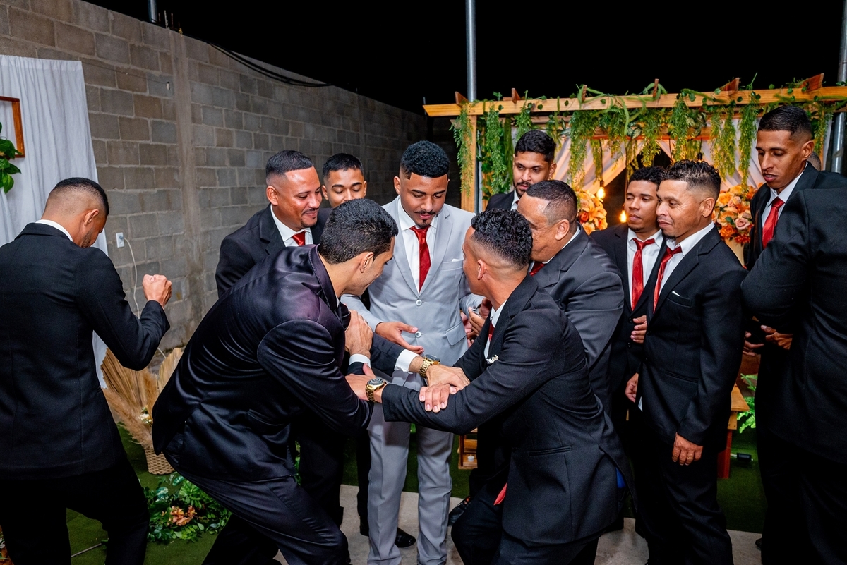 #CasamentoDosSonhos #PlanejamentoDeCasamento #DecoraçãoDeCasamento #VestidoDeNoiva #BuffetParaCasamento #CerimôniaDeCasamento #InspiraçãoParaCasamento #CasamentoElegante #DicasDeCasamento #OrganizaçãoDeCasamento #CasamentoPerfeito #Noiva2024 #CasamentoCom