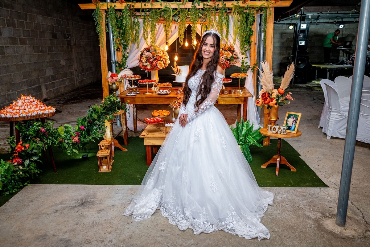 #CasamentoDosSonhos #PlanejamentoDeCasamento #DecoraçãoDeCasamento #VestidoDeNoiva #BuffetParaCasamento #CerimôniaDeCasamento #InspiraçãoParaCasamento #CasamentoElegante #DicasDeCasamento #OrganizaçãoDeCasamento #CasamentoPerfeito #Noiva2024 #CasamentoCom