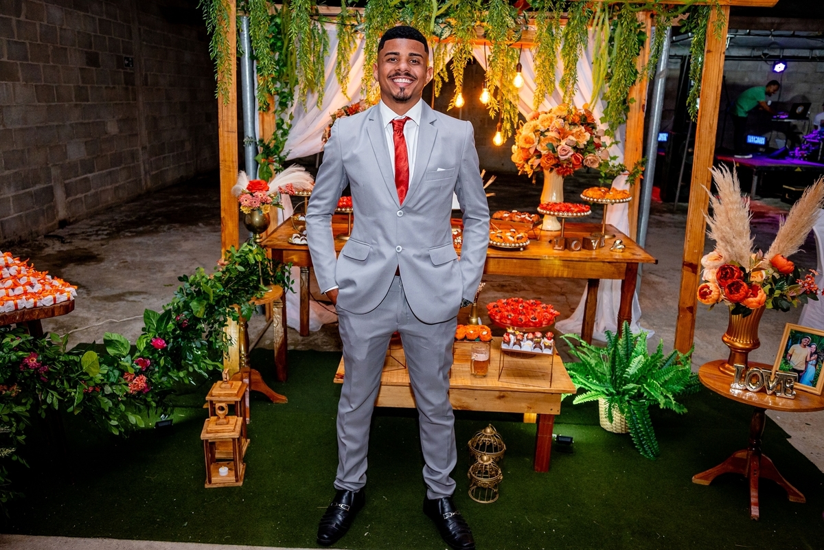 #CasamentoDosSonhos #PlanejamentoDeCasamento #DecoraçãoDeCasamento #VestidoDeNoiva #BuffetParaCasamento #CerimôniaDeCasamento #InspiraçãoParaCasamento #CasamentoElegante #DicasDeCasamento #OrganizaçãoDeCasamento #CasamentoPerfeito #Noiva2024 #CasamentoCom