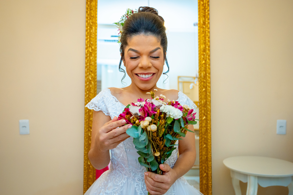 #fotografiadecasamento #casamentoaoarlivre #casamentorustico #noiva2025 #ensaionupcial #casamentonocampo #decoracaoboho #weddingphotography #weddingphotographerbrasil #fotografodecasamento #inspiracaodecasamento #makingofnoiva #sunsetwedding #casamentorea