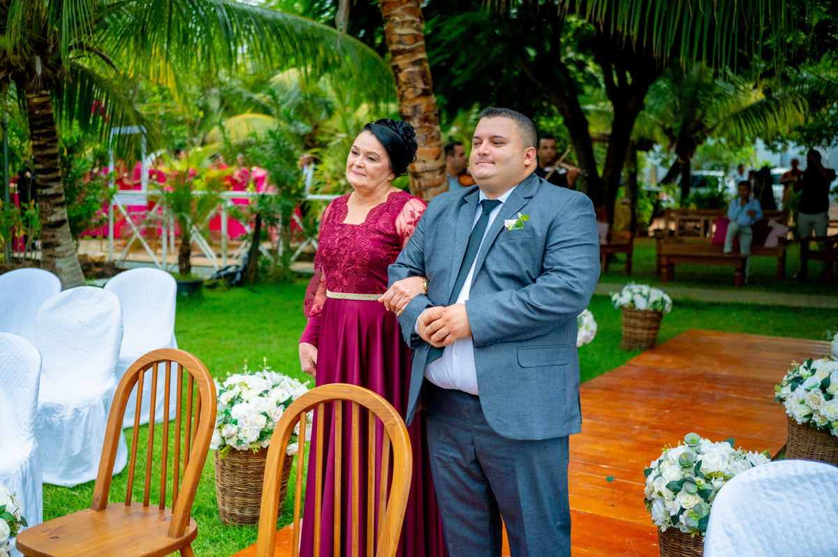 #fotografiadecasamento #casamentoaoarlivre #casamentorustico #noiva2025 #ensaionupcial #casamentonocampo #decoracaoboho #weddingphotography #weddingphotographerbrasil #fotografodecasamento #inspiracaodecasamento #makingofnoiva #sunsetwedding #casamentorea