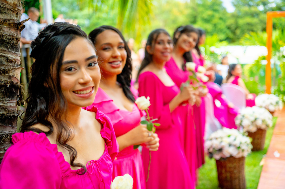 #fotografiadecasamento #casamentoaoarlivre #casamentorustico #noiva2025 #ensaionupcial #casamentonocampo #decoracaoboho #weddingphotography #weddingphotographerbrasil #fotografodecasamento #inspiracaodecasamento #makingofnoiva #sunsetwedding #casamentorea