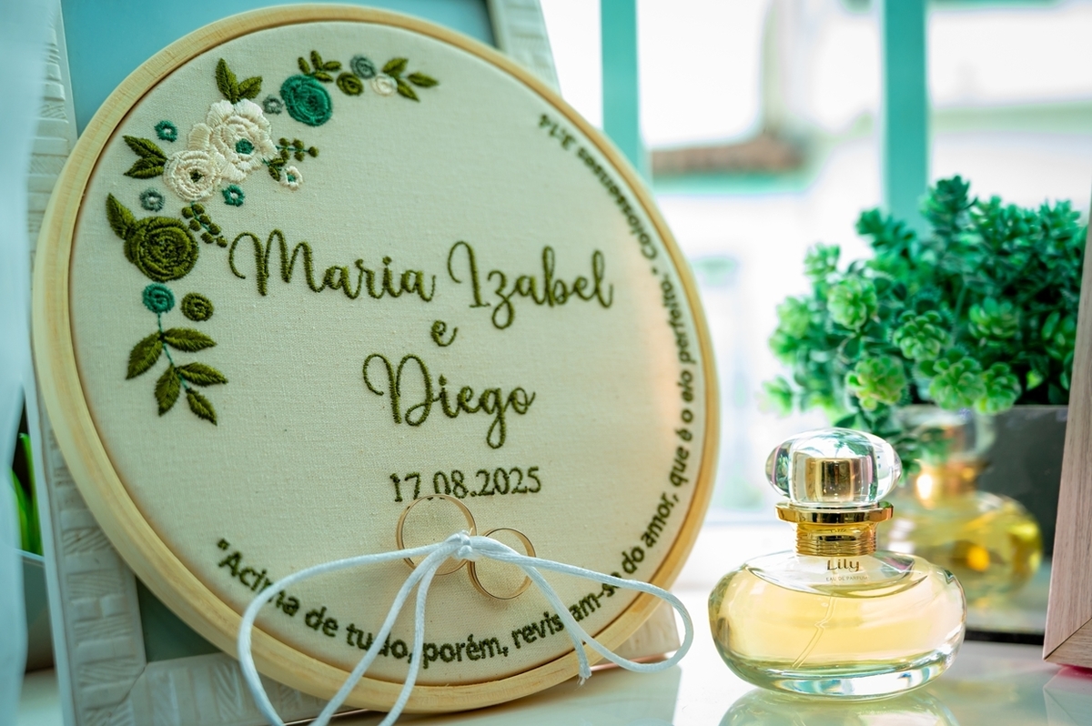 Fotografia de casamento ao ar livre em Monte Santo com Maria Izabel e Diego. Amor, emoção e momentos únicos registrados com estilo profissional. Fotógrafo de casamento, fotos da noiva, noivo e cerimônia. #JuniorFotografia