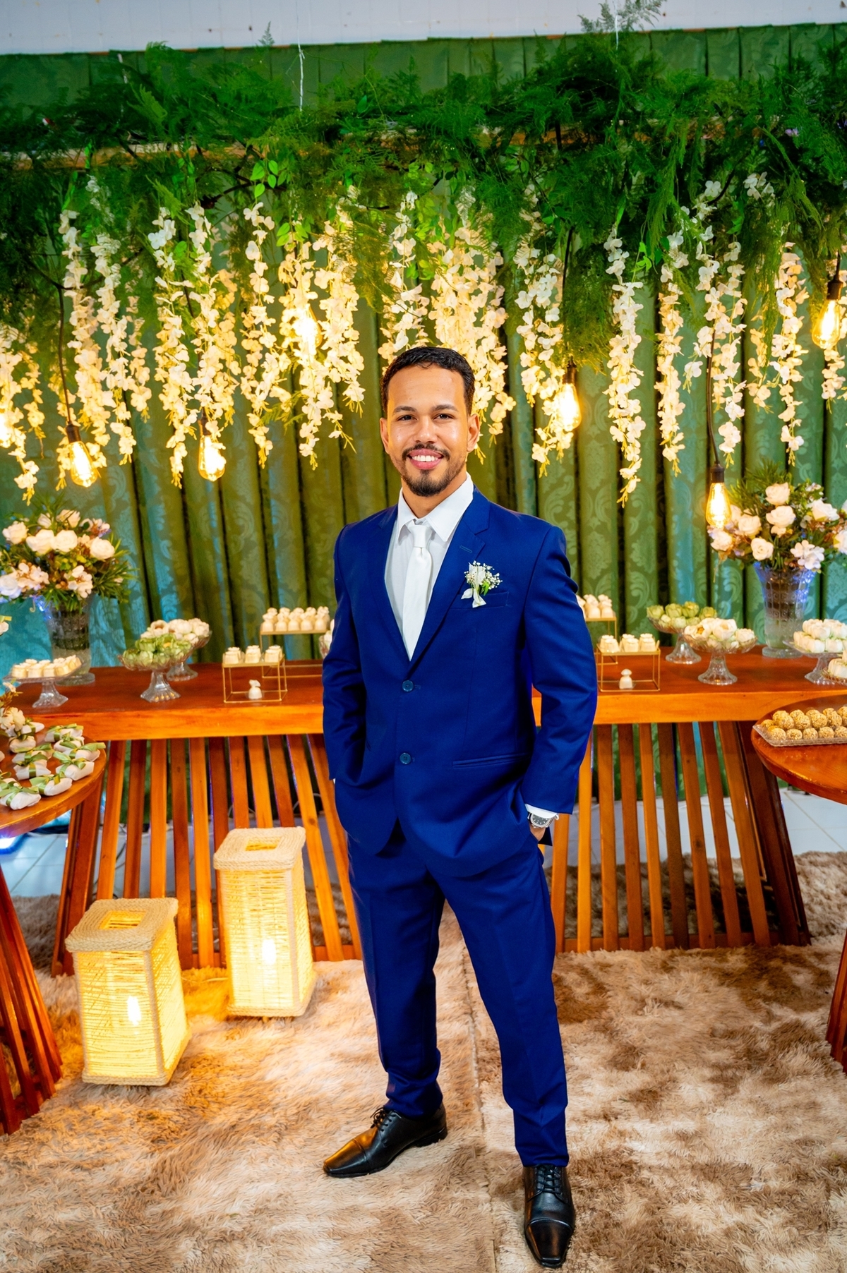 Fotografia de casamento ao ar livre em Monte Santo com Maria Izabel e Diego. Amor, emoção e momentos únicos registrados com estilo profissional. Fotógrafo de casamento, fotos da noiva, noivo e cerimônia. #JuniorFotografia