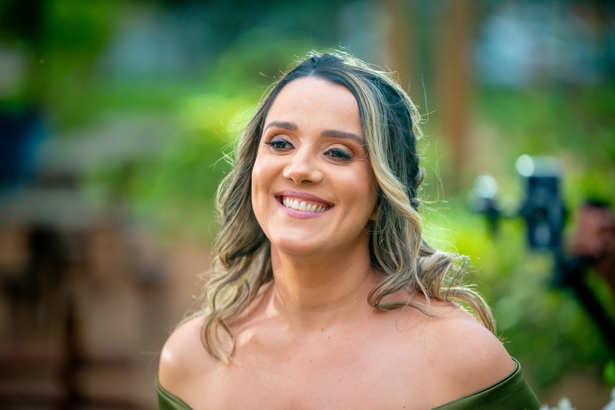 Fotografia de casamento ao ar livre em Monte Santo com Maria Izabel e Diego. Amor, emoção e momentos únicos registrados com estilo profissional. Fotógrafo de casamento, fotos da noiva, noivo e cerimônia. #JuniorFotografia