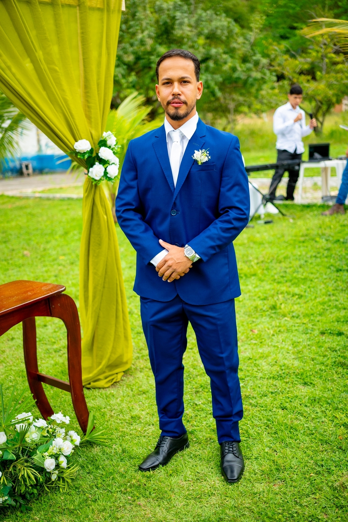 Fotografia de casamento ao ar livre em Monte Santo com Maria Izabel e Diego. Amor, emoção e momentos únicos registrados com estilo profissional. Fotógrafo de casamento, fotos da noiva, noivo e cerimônia. #JuniorFotografia