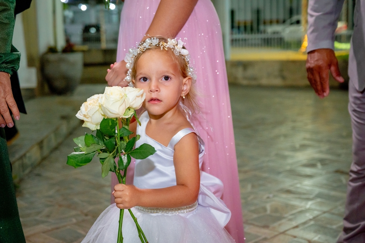 inspiração de casamento simples

casamento tradicional na igreja

ideias para casamento religioso

fotos de casamento reais

casamento íntimo e emocionante