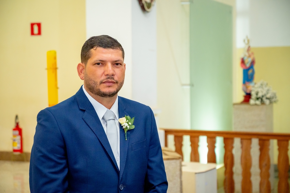 inspiração de casamento simples

casamento tradicional na igreja

ideias para casamento religioso

fotos de casamento reais

casamento íntimo e emocionante