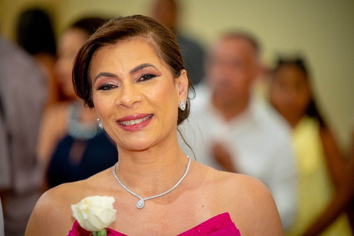 inspiração de casamento simples

casamento tradicional na igreja

ideias para casamento religioso

fotos de casamento reais

casamento íntimo e emocionante