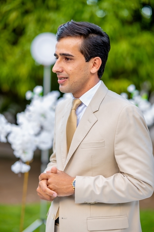poses para casamento ao ar livre, como tirar fotos lindas, fotos perfeitas em casamento ao ar livre, o vestido de noiva mais lindo e perfeito, o melhor vestido para casamento ao ar livre, onde encontrar o local perfeito para casamento ao ar livre