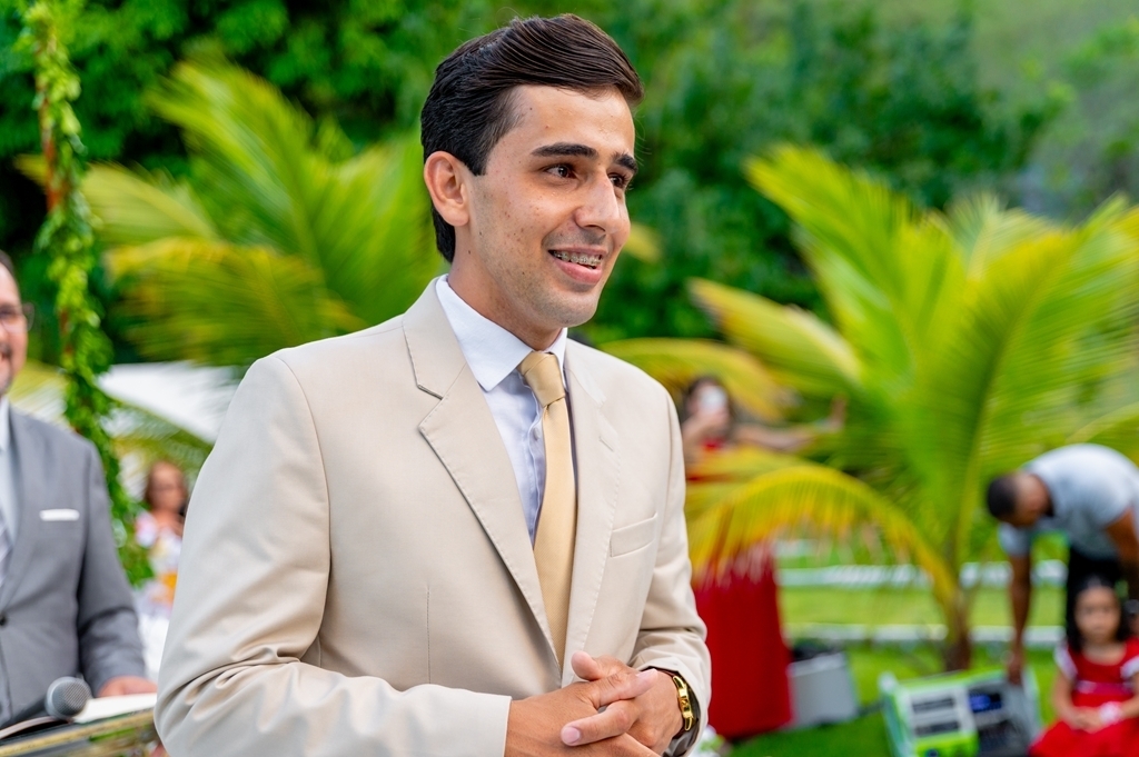 poses para casamento ao ar livre, como tirar fotos lindas, fotos perfeitas em casamento ao ar livre, o vestido de noiva mais lindo e perfeito, o melhor vestido para casamento ao ar livre, onde encontrar o local perfeito para casamento ao ar livre