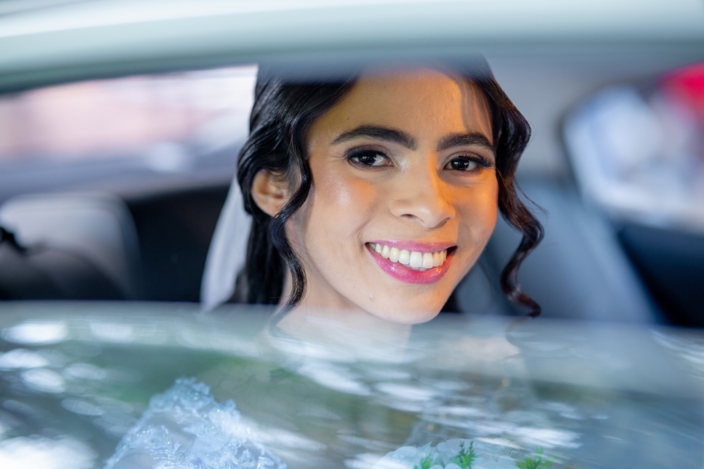 noiva no carro