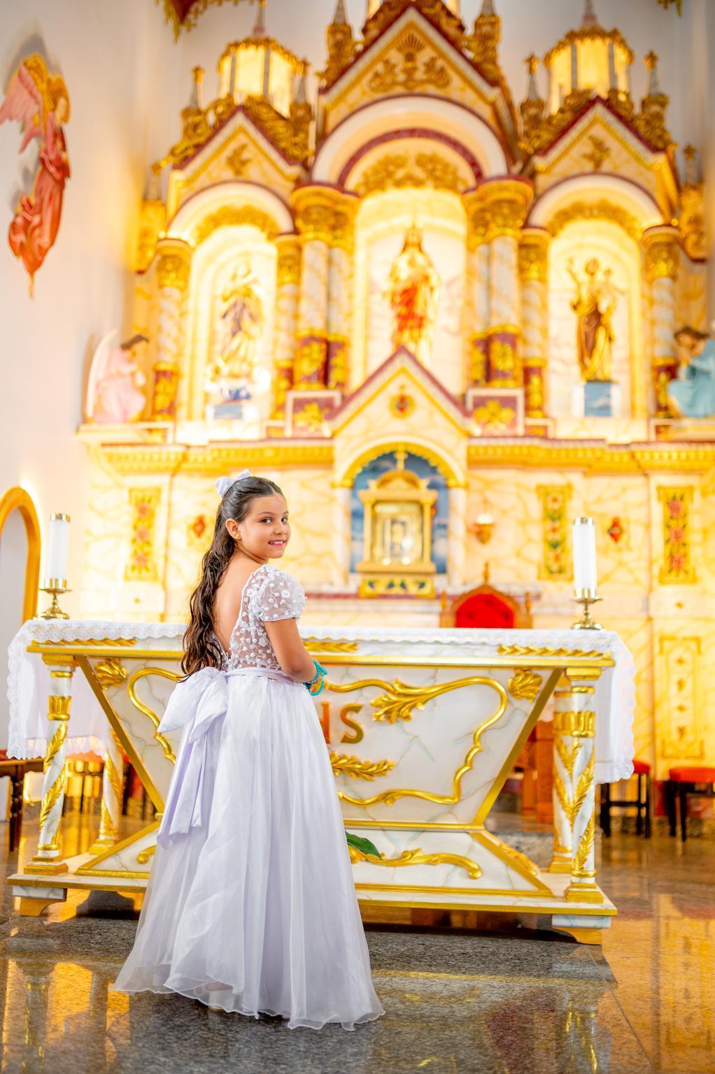 Anny Eloah durante seu batizado na Igreja Matriz de Monte Santo - BA

Família de Anny Eloah durante a cerimônia de batizado em Monte Santo

Momento da bênção durante o batizado de Anny Eloah na Igreja Matriz