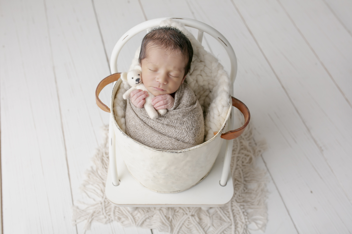 newborn-cotia-fotografacotia-bookbebe-cleidianyribeirofotografia-kekeribeirofotografia-fotografagranjaviana-fotografacotia-ensaiofotografico-ensaiocotia-granjviana-thesquaregranjaviana-thesquareopenmall-reccemnascidofoto-fotorecemnascido-sãopaulo-morumbi