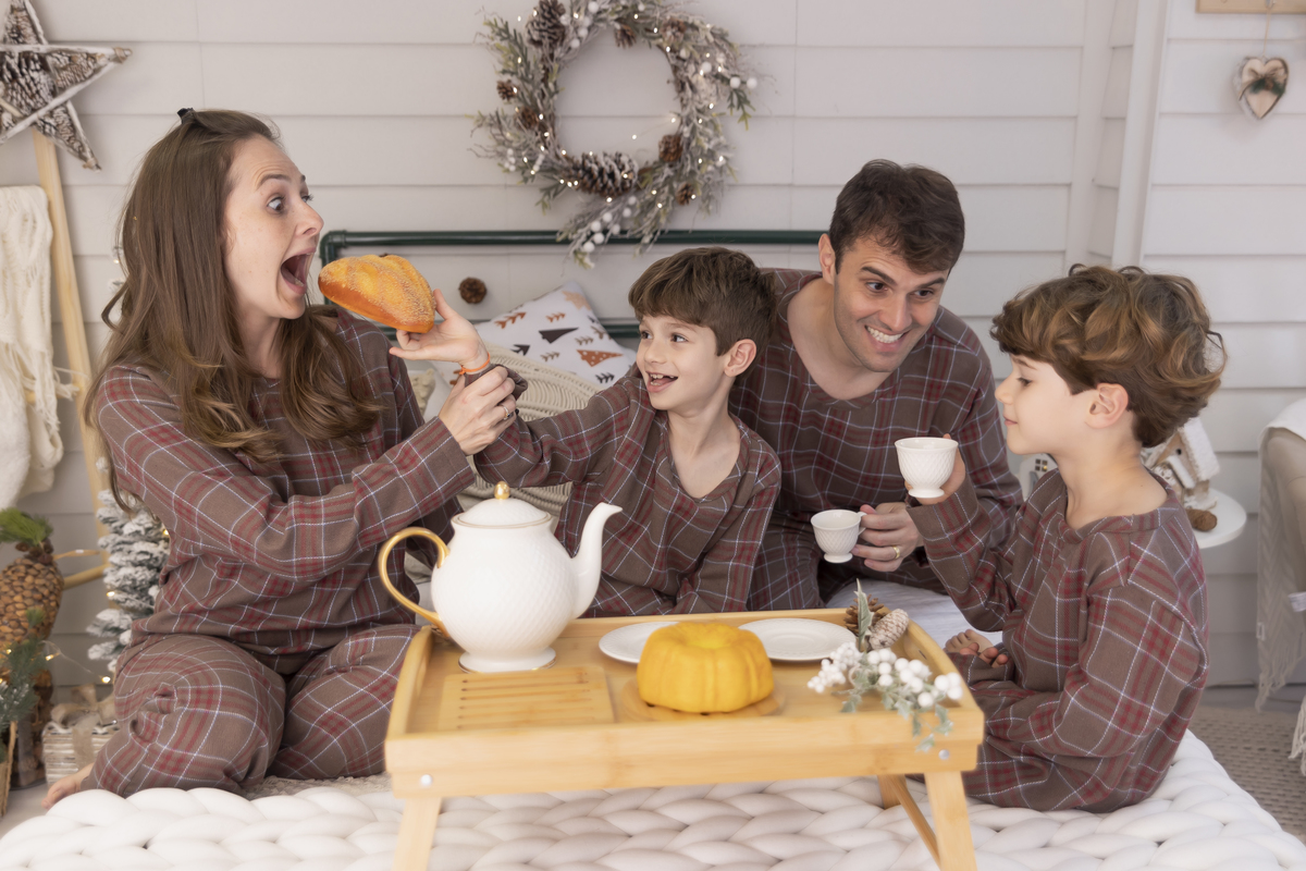 natal-natalgranjaviana-kekeribeirofotografia-cotia-ensaiodenatal-papainoel-natalludico-cotia-ensaionatalino-fotógrafa-cleidianyribeiro-estudiofotografico-morumbi-alphaville-osasco-fotoencantada-natalchique-decoraçãodenatal-noel-crianças-fotoinfanil-keke