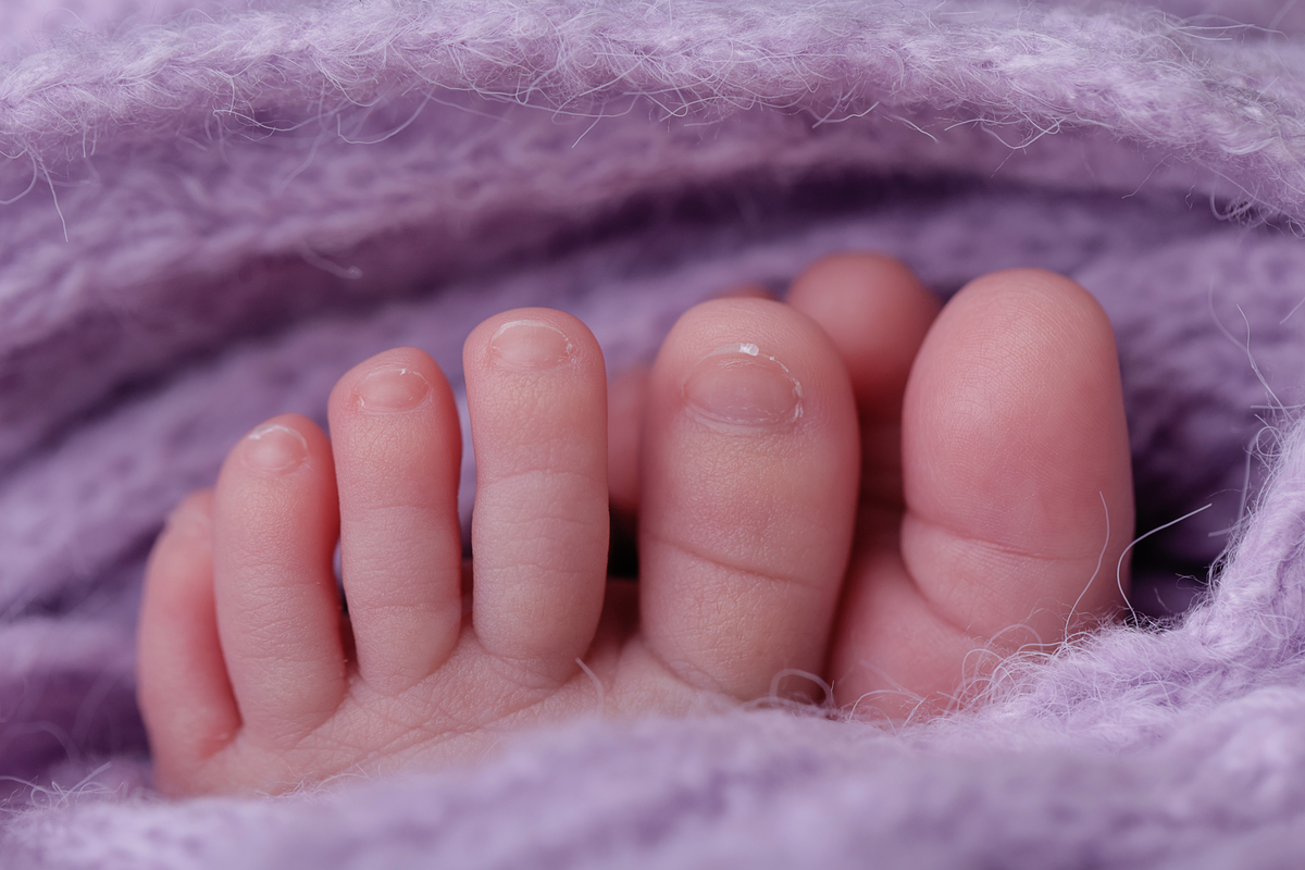 newborn-ensaionewborn-gravida-bebê-gestante-ensaiogestante-kekeribeiro-cleidianyribeiro-fotografia-fotogestante-fotogravida-fotobebê-bookbebê-ensaiodobebê-estudiogranjaviana-granjaviana-cotia-sp-osasco-morumbi-estudiofotografico-estudiocotia
