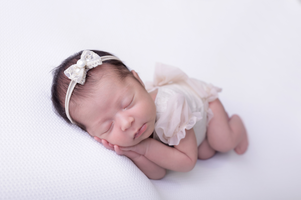 newborn-ensaionewborn-gravida-bebê-gestante-ensaiogestante-kekeribeiro-cleidianyribeiro-fotografia-fotogestante-fotogravida-fotobebê-bookbebê-ensaiodobebê-estudiogranjaviana-granjaviana-cotia-sp-osasco-morumbi-estudiofotografico-estudiocotia