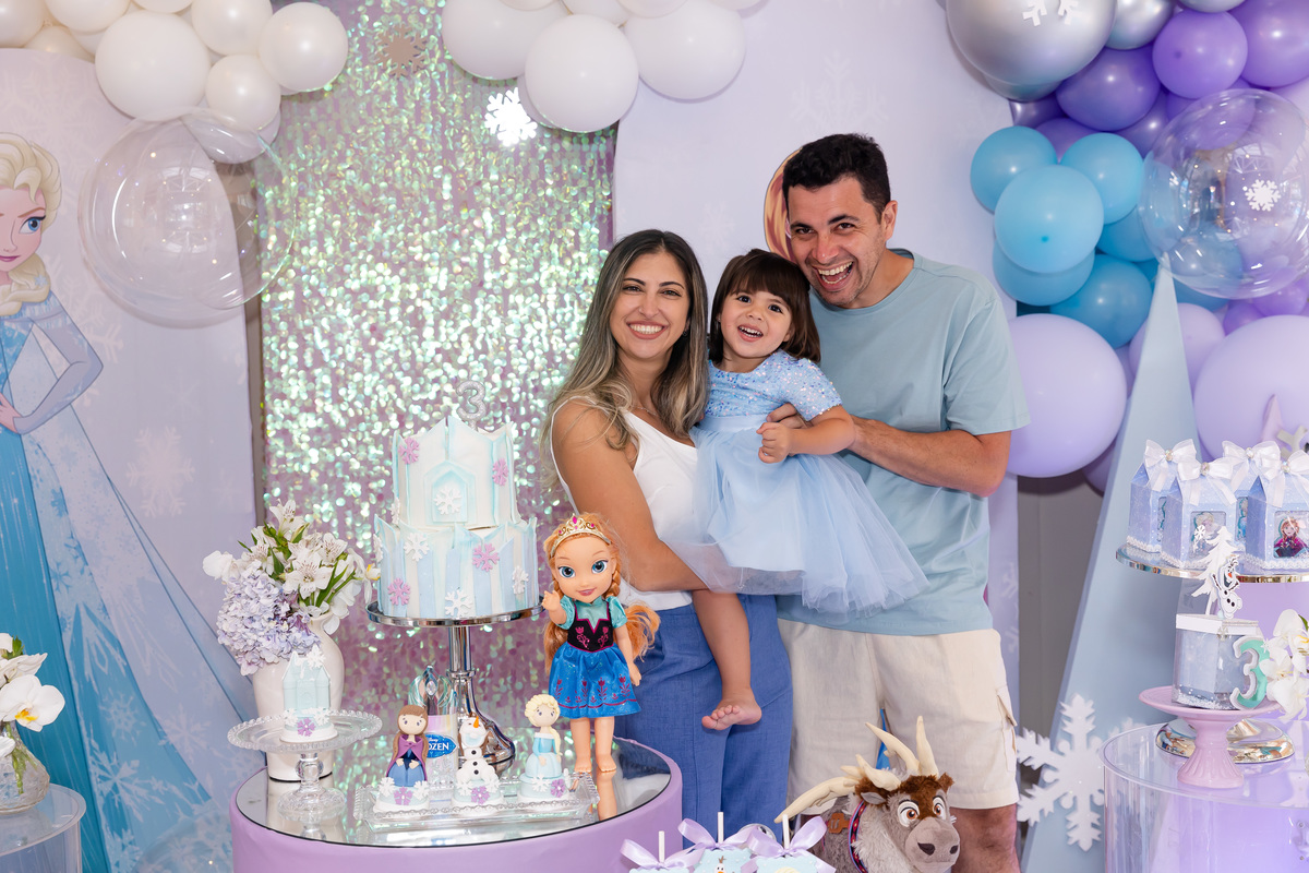 aniversárioinfantil-festainfantil-fotografiainfantil-fotografiainfantil-fotografadefesta-fotofesta-frozen-elsa-festafrozen-festa-3anos-cotia-sp-morumbi-osasco-cleidianyribeirofotografia-kekeribeirofotografia-fotodefesta-decoraçãofrozen