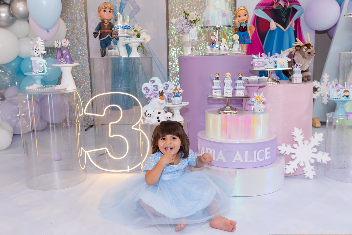 aniversárioinfantil-festainfantil-fotografiainfantil-fotografiainfantil-fotografadefesta-fotofesta-frozen-elsa-festafrozen-festa-3anos-cotia-sp-morumbi-osasco-cleidianyribeirofotografia-kekeribeirofotografia-fotodefesta-decoraçãofrozen