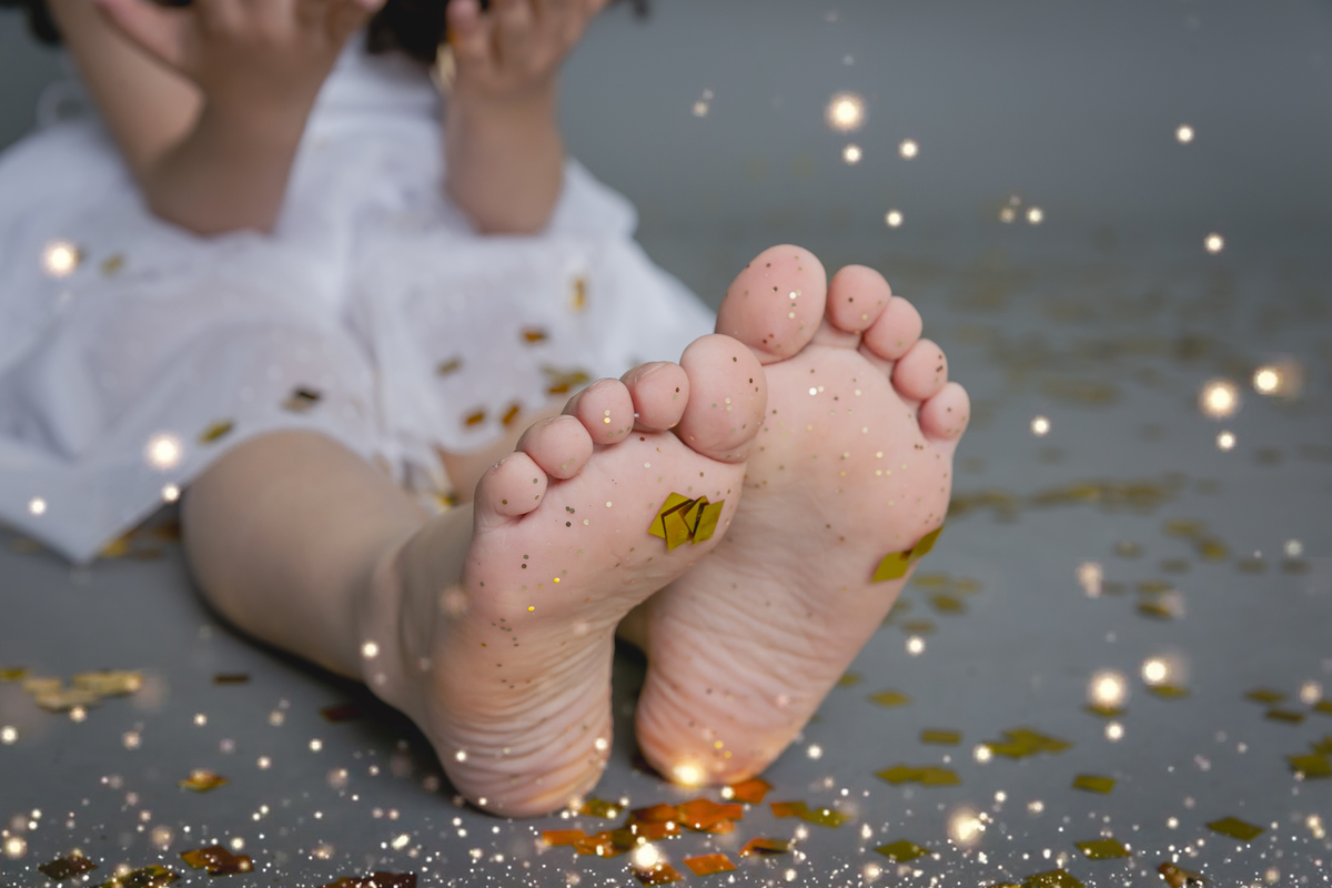 ensaioglitter-ensaiomenina-ensaiobrilho-ensaiopurpurina-granjaviana-kekeribeiro-fotografia-estudiogranjaviana-cotia-sp-morumbi-brilho-ensaiomenina-ensaioaniversario-ensaioprincesa-ensaiodisney-estudiogranjaviana-bookmenina-bookfotografico-kekeribeiro-foto