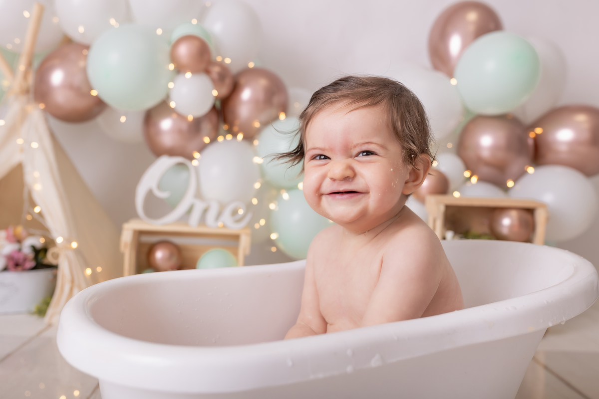 ensaiodobebe-smashthecake-ensaiodobolo-granjaviana-cotia-estúdiocotia-kekeribeirofotografia-fotográfa-ensaiofotográfico-bebê-ensaiomenina-bookmenina-ensaio1ano-acompanhamentodobebê-estúdiogranjaviana-cleidianyribeirofotografia-ensaiobaby