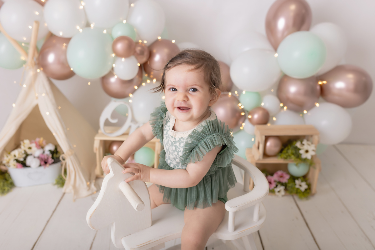 ensaiodobebe-smashthecake-ensaiodobolo-granjaviana-cotia-estúdiocotia-kekeribeirofotografia-fotográfa-ensaiofotográfico-bebê-ensaiomenina-bookmenina-ensaio1ano-acompanhamentodobebê-estúdiogranjaviana-cleidianyribeirofotografia-ensaiobaby
